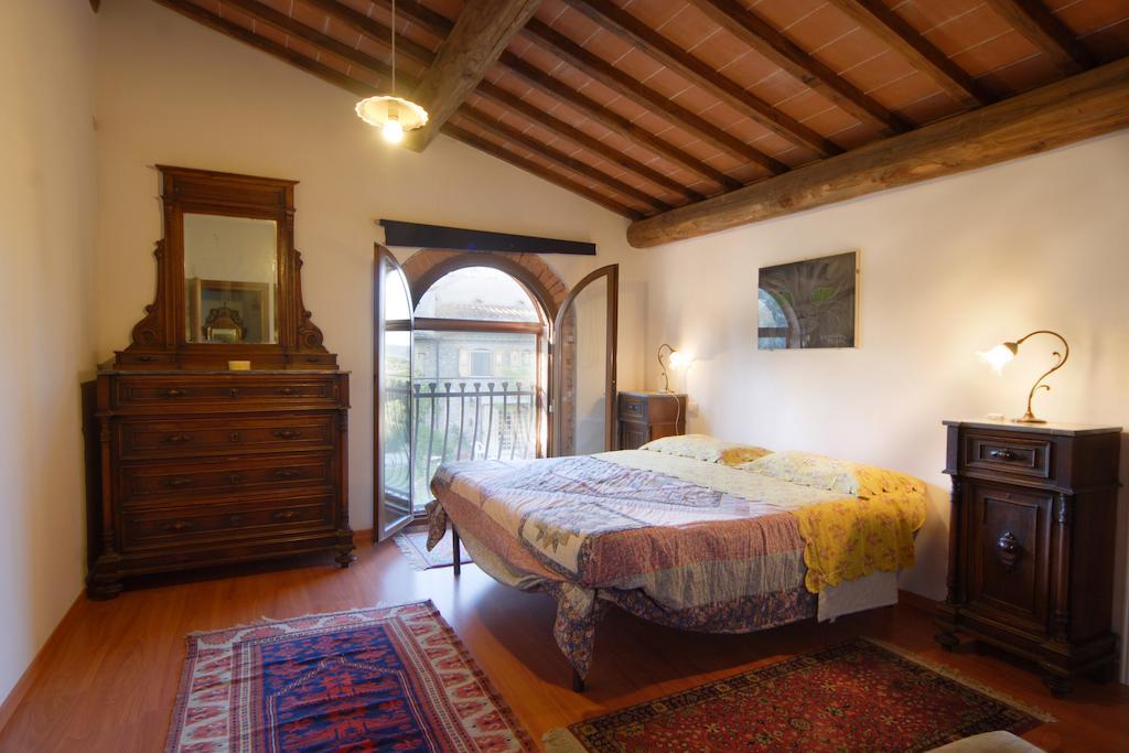 Agriturismo Le Volpaie Villa San Gimignano Habitación foto
